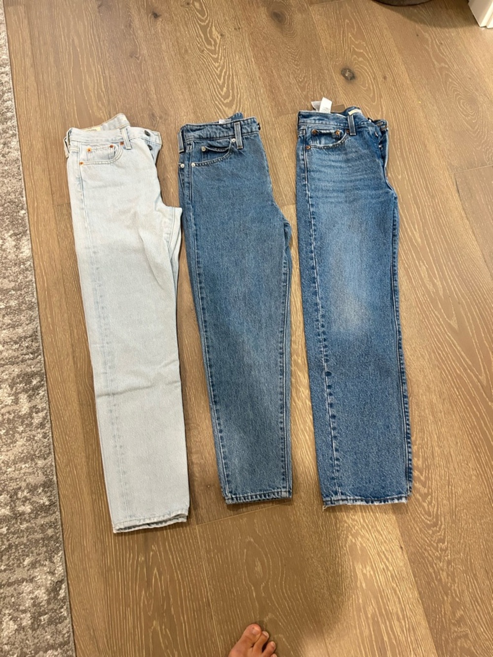 bundle Levi’s size 24 Wedgie